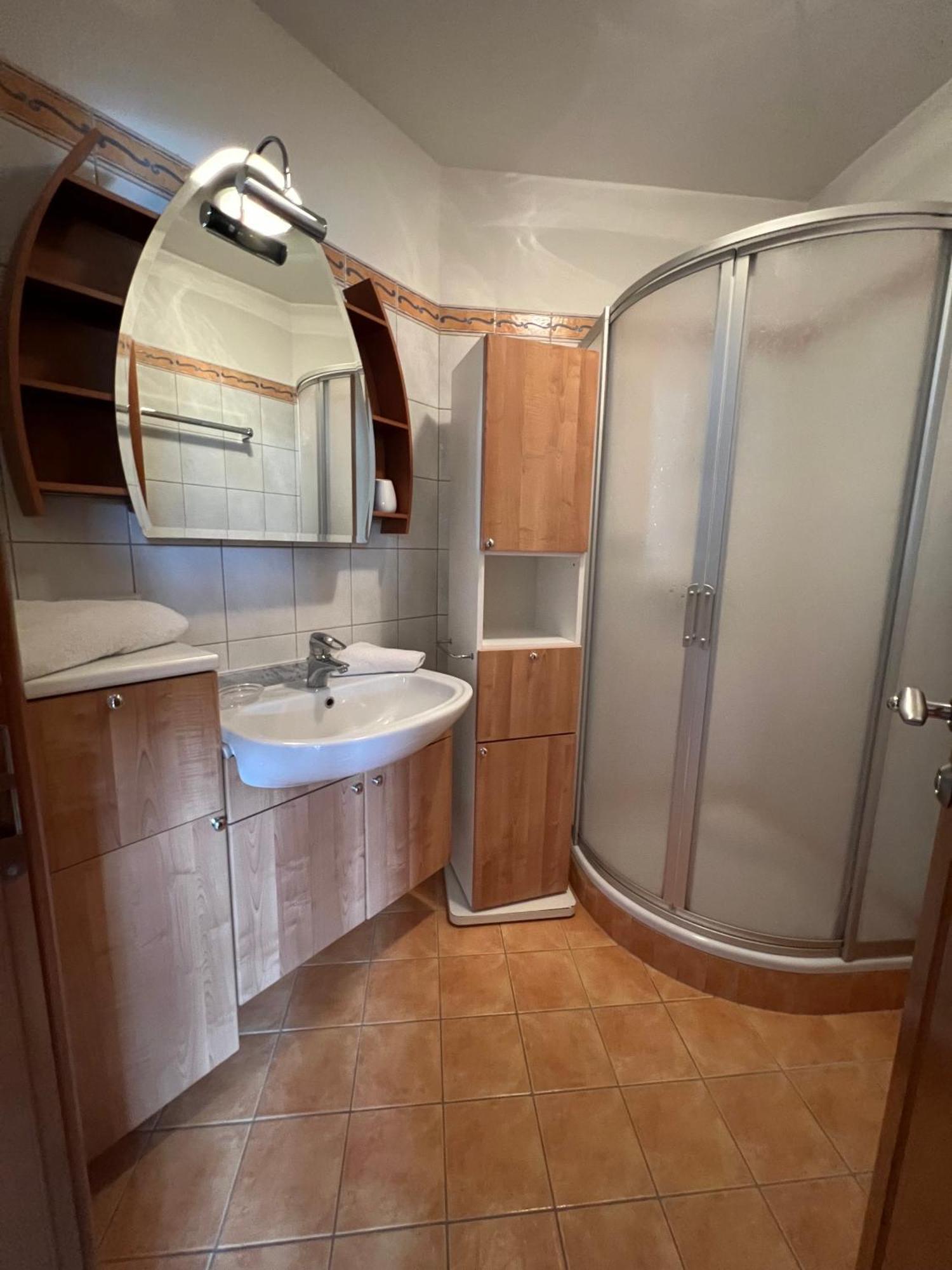 Villa Theresa Капрун Екстериор снимка
